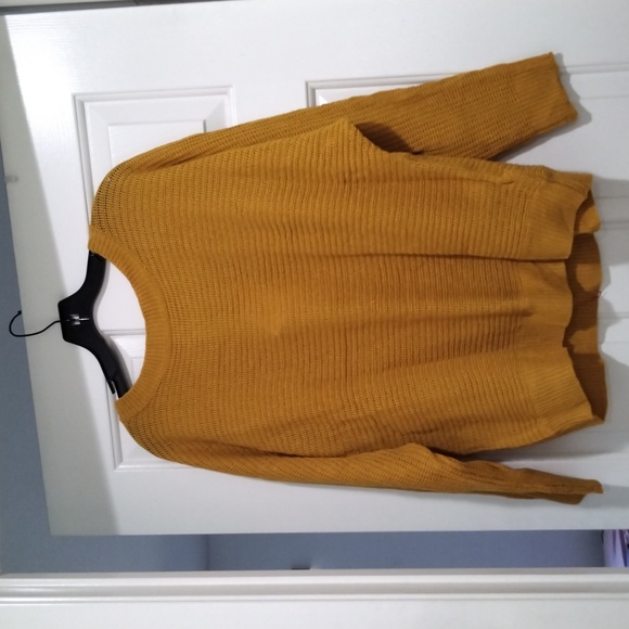 Yellow knit sweater - Picture 2 of 2